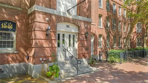 92 Main St #403, Deep River, CT 06417