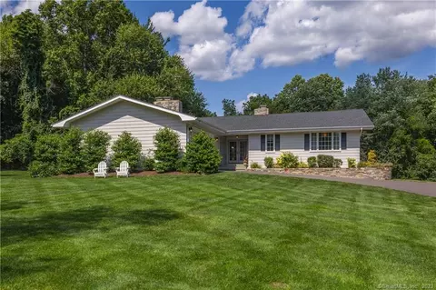 710 Burr St, Fairfield, CT 06824