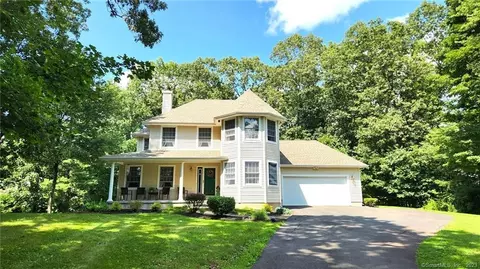 311 Flanders St, Southington, CT 06489