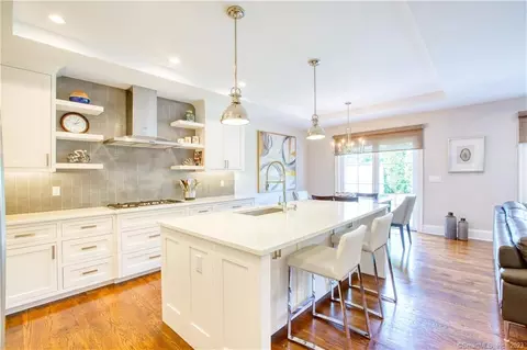 77 Ritch Ave #B, Greenwich, CT 06830