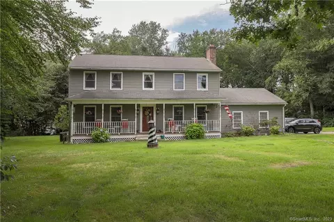 10 Fran Ln, Colchester, CT 06415