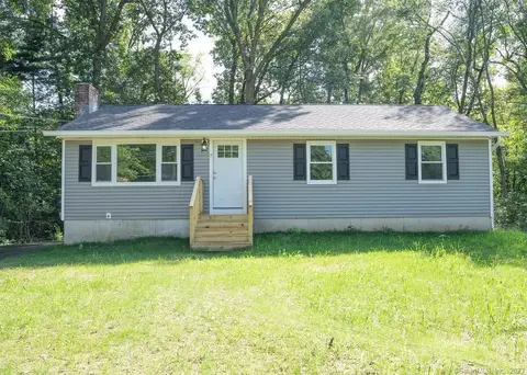 7 Cobblestone Rd, East Granby, CT 06026