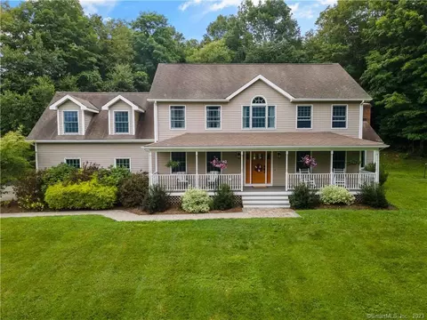 6 Eagle Dr, New Milford, CT 06776