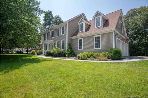 57 Oxford Ct, Groton, CT 06355