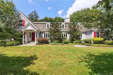 130 Old Farm Rd, North Haven, CT 06473