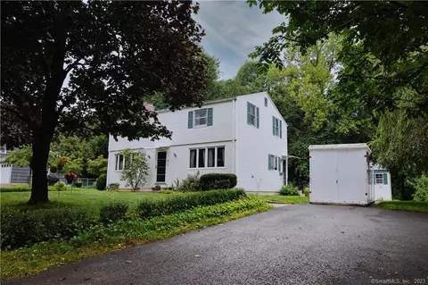 26 Ridge Rd, Enfield, CT 06082