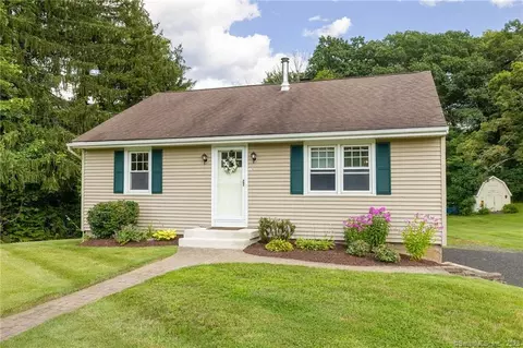 174 Main St, Middlefield, CT 06481