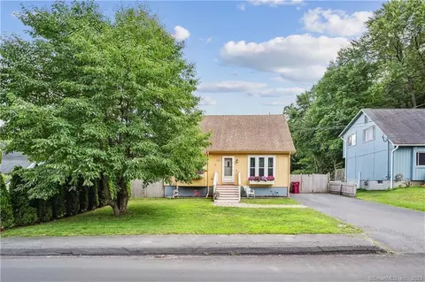 172 Andrew Ave, Naugatuck, CT 06770