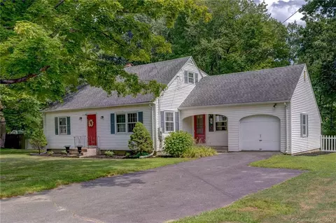 18 Alden Rd, Windsor, CT 06095