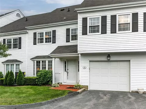 3 Emerson Ct #3, Litchfield, CT 06759