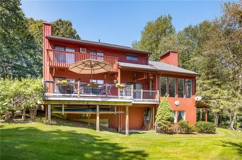 3 Juniper Dr, Granby, CT 06035