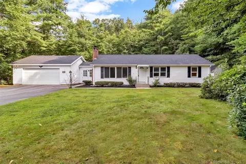 239 Senexet Rd, Woodstock, CT 06281