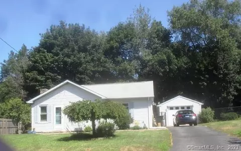 20 Virginia Ave, Groton, CT 06340
