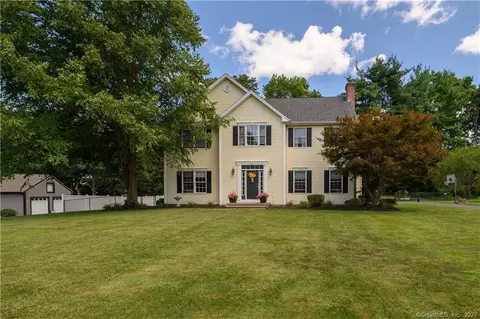 132 Talmadge Rd, Cheshire, CT 06410