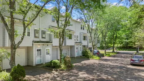 929 N Colony Rd #1, Meriden, CT 06450