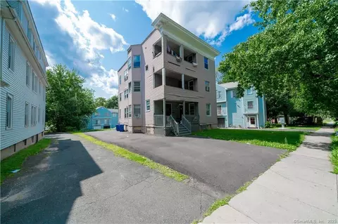 37 Zion St, Hartford, CT 06106