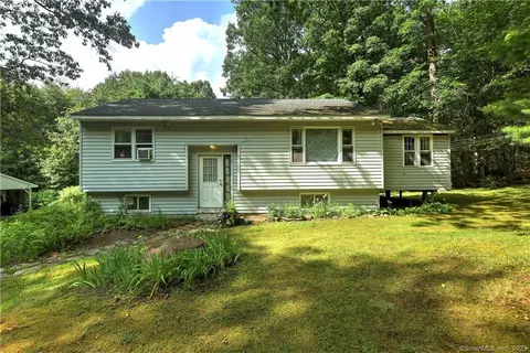 311 Main St S, Bethlehem, CT 06751