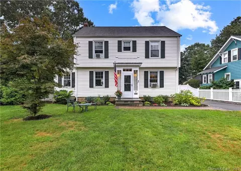 52 John St, Trumbull, CT 06611