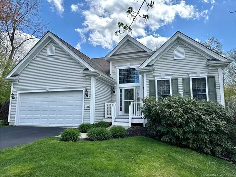 505 Traditions Ct S #505, Oxford, CT 06478