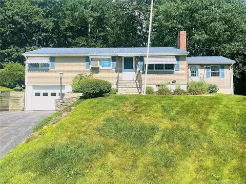 70 Maloney Ct, Winchester, CT 06098