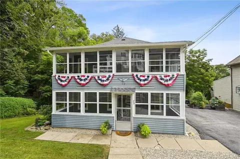 73 Torrington Ave, Canton, CT 06019