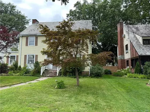 37 Montclair Dr, West Hartford, CT 06107