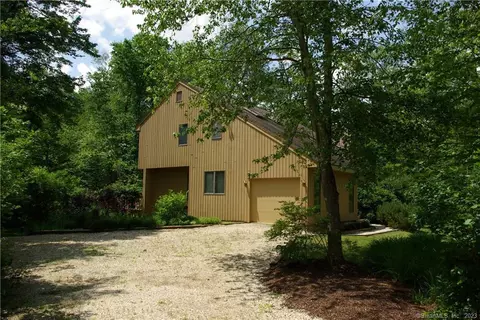 94 Sherbrook Dr, Goshen, CT 06756
