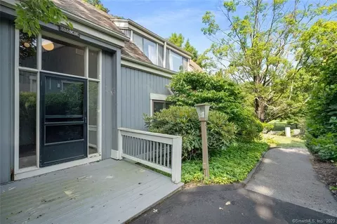 535 Heritage Vlg #E, Southbury, CT 06488