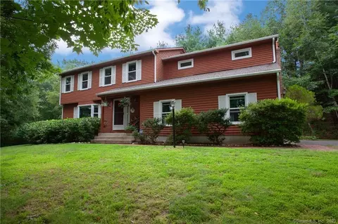 5 Lindsay Cir, Granby, CT 06060