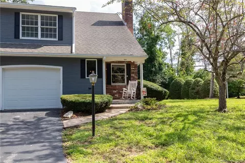 166 Eastwood Cir #166, Windsor, CT 06095