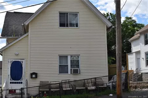 11 Coe St, Waterbury, CT 06704
