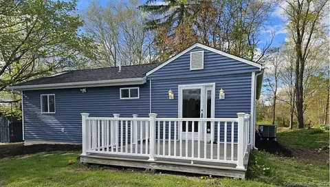548 S Plains Rd, Litchfield, CT 06759