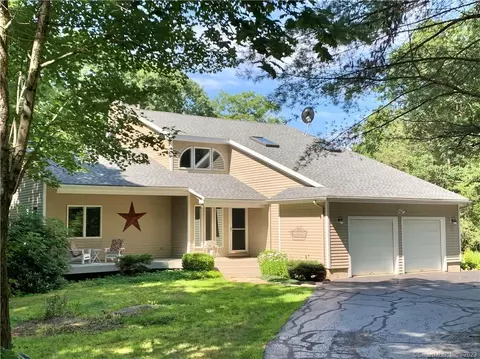 31 Cornwall Dr, Goshen, CT 06756