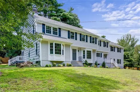 2 Old Parish Rd, Darien, CT 06820