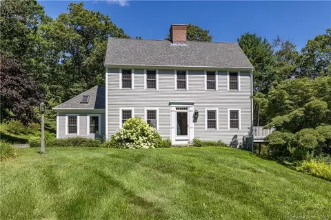 135 Baxter Rd, Mansfield, CT 06268