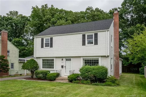 106 Overbrook Rd, West Hartford, CT 06107