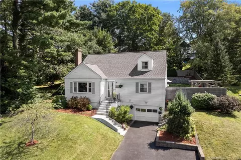 144 Lydale Pl, Meriden, CT 06450