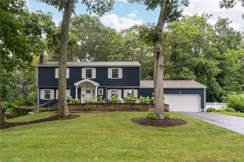 78 Horseshoe Rd, Guilford, CT 06437