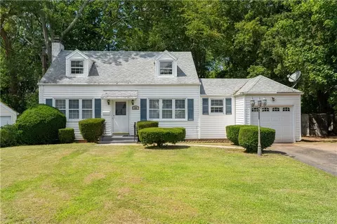 108 Wilmot Rd, Hamden, CT 06514