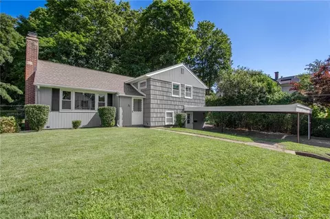 31 Merrell Ave, Southington, CT 06489