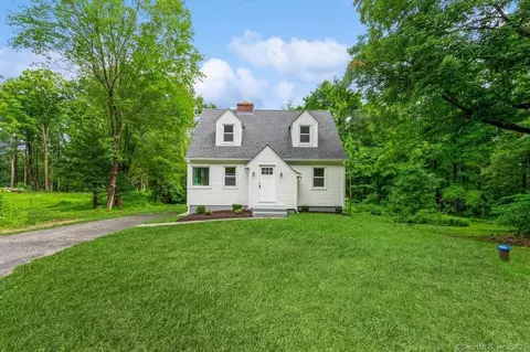 1106 Litchfield Tpke, New Hartford, CT 06057