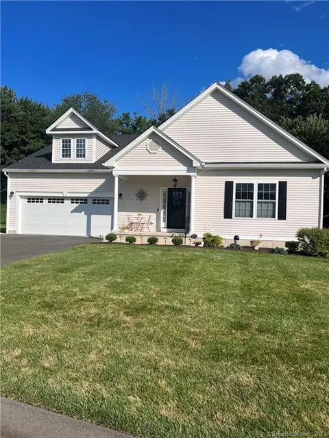 90 Apple Gate Gate #142, Southington, CT 06489