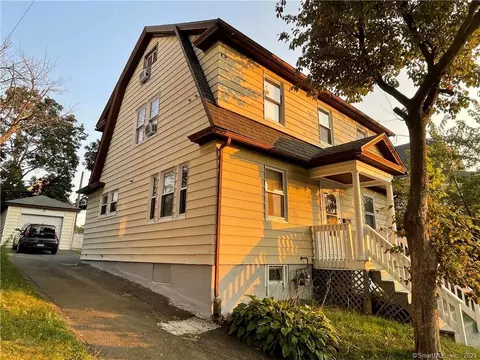 87 Atwater St, Bridgeport, CT 06604