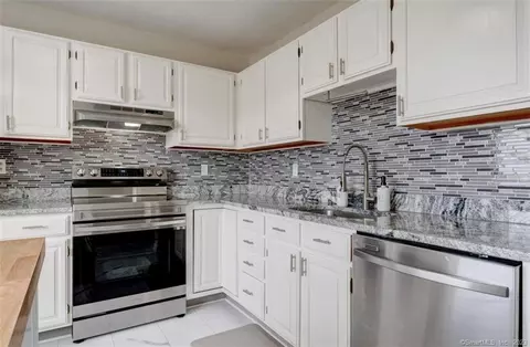 489 Wolcott St #107, Bristol, CT 06010