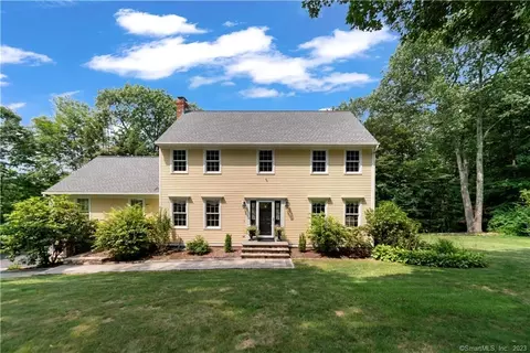 115 W View Rd, Southbury, CT 06488