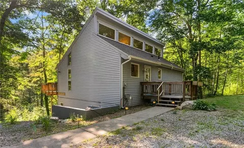 10 Chatham Berwick Berwick, Ledyard, CT 06339
