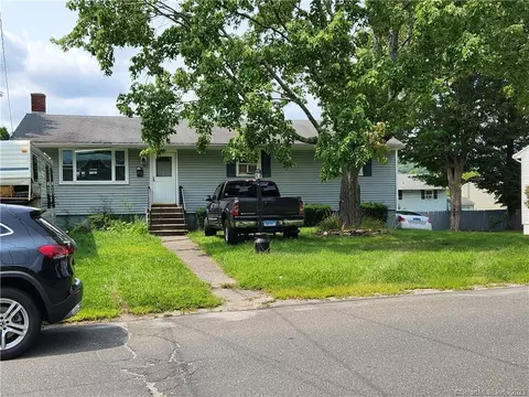 75 Windy Dr, Waterbury, CT 06705