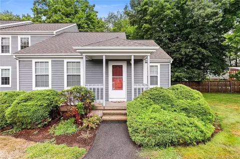 219 Oakland St #A, Manchester, CT 06042