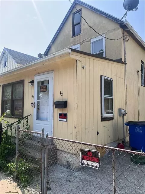 42 Daisy St, New Haven, CT 06511