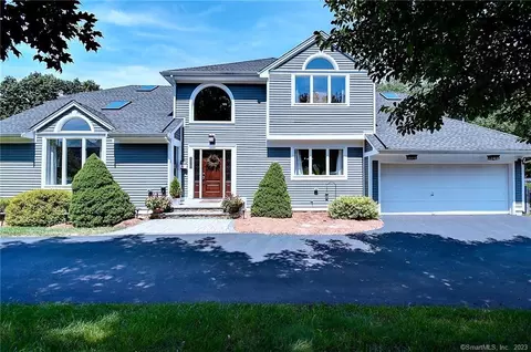 159 Hampshire Dr, Glastonbury, CT 06033